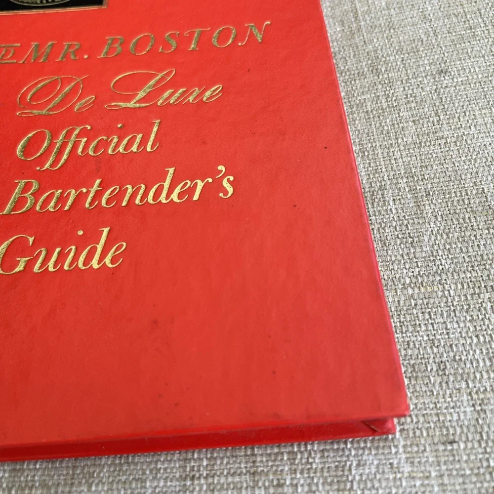 Old Mr. Boston DeLuxe Official Bartender's Guide 1967 Hardcover Book Vintage Red